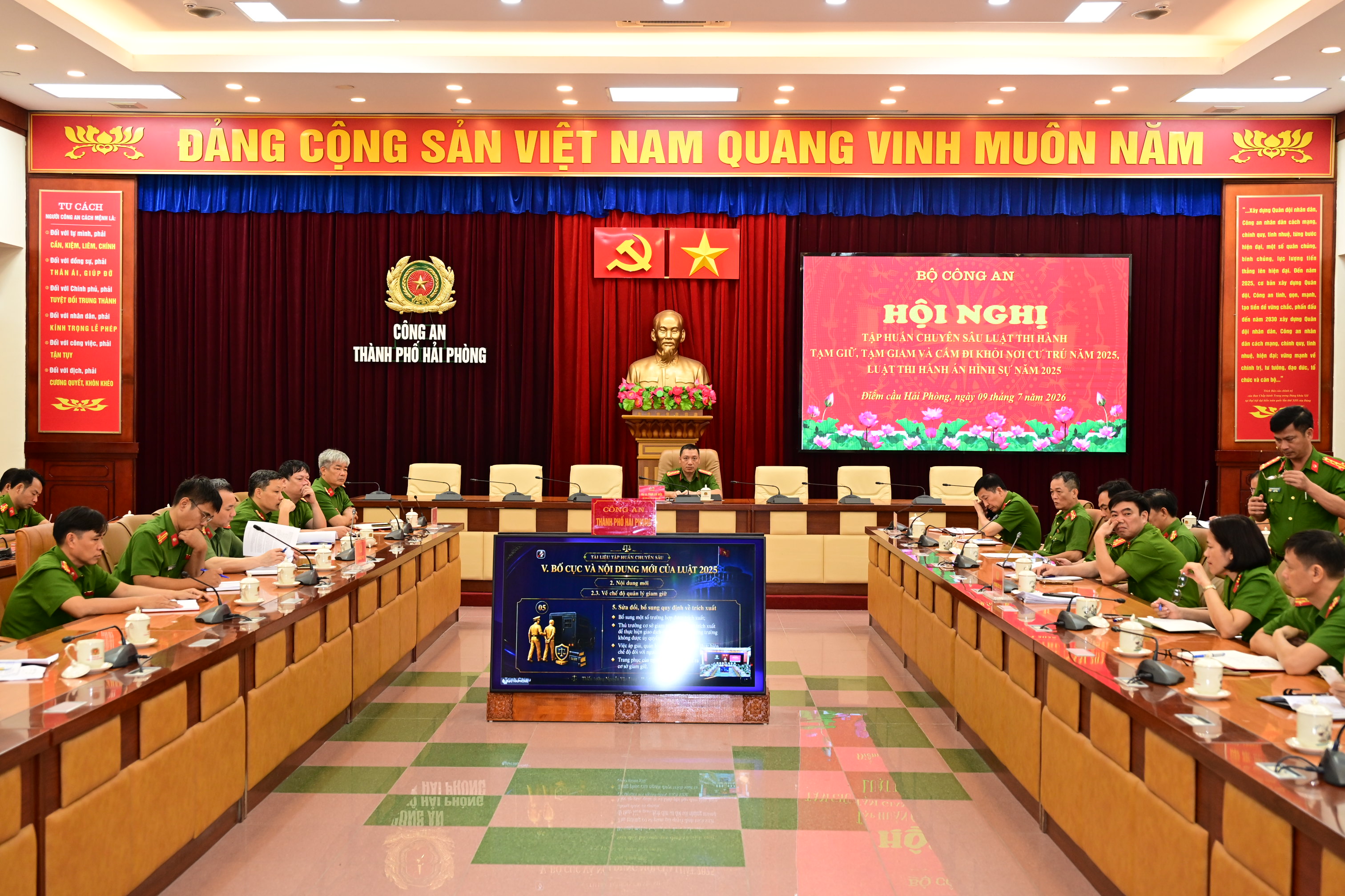 Bộ Công an: Tập huấn chuyên sâu Luật Thi hành tạm giữ, tạm giam và cấm đi khỏi nơi cư trú năm 2025; Luật Thi hành án hình sự năm 2025
